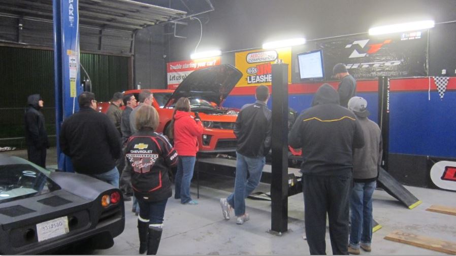 The crowd around the dyno at FAST Automotive
